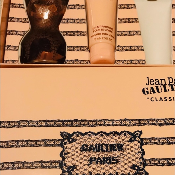 JEAN PAUL GAULTIER CLASSIQUE EAU TOILETTE SPRAY, 3.3 OZ - Picture 6 of 8